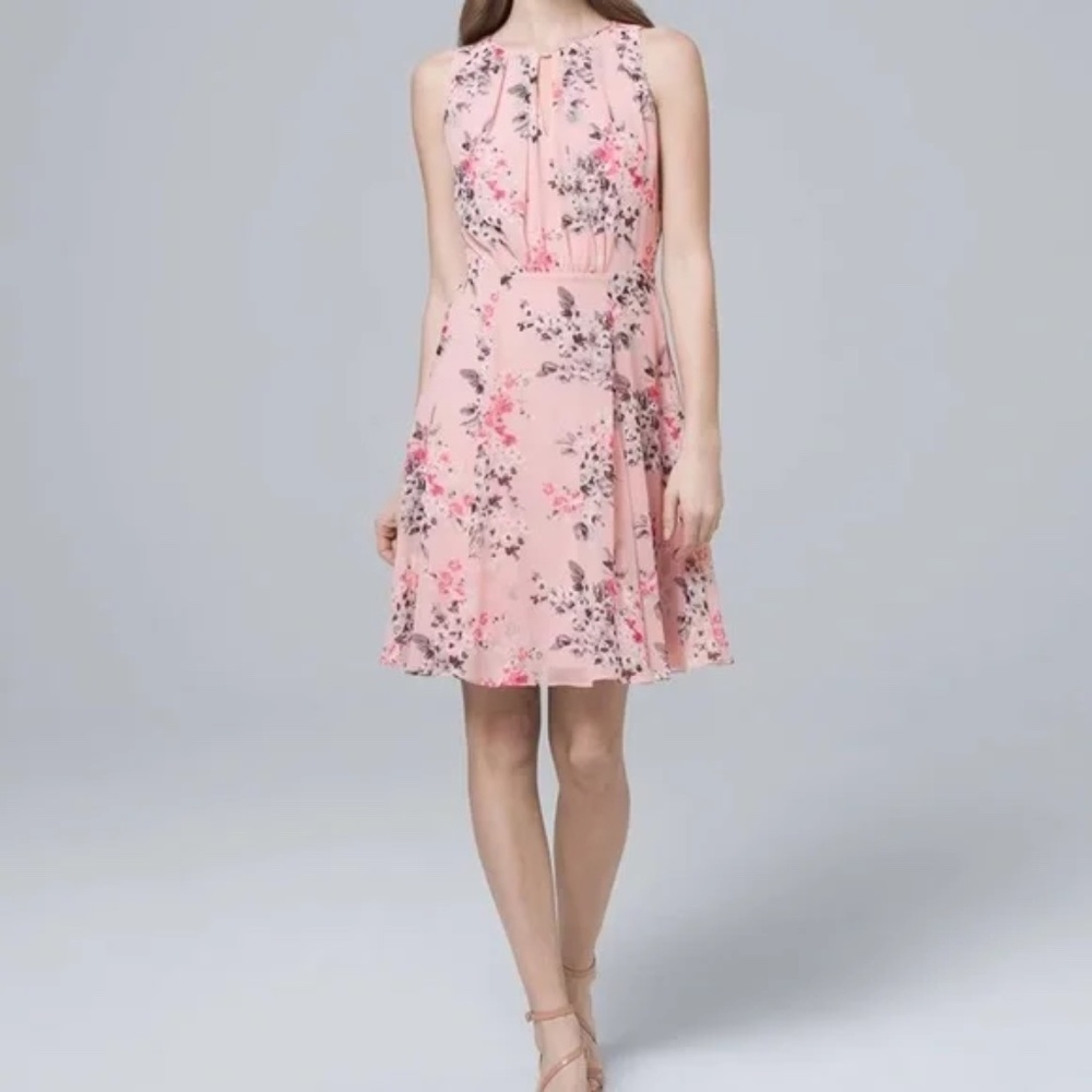 Spring Floral Keyhole Dress - Picture 2 of 11